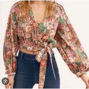 Free People Women’s Party playlist Bubble Sleeve Crop Wrap Top